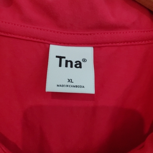 ARITIZA TNA Red cropped Polo shirt red/pink Fits size M/L - Picture 3 of 4